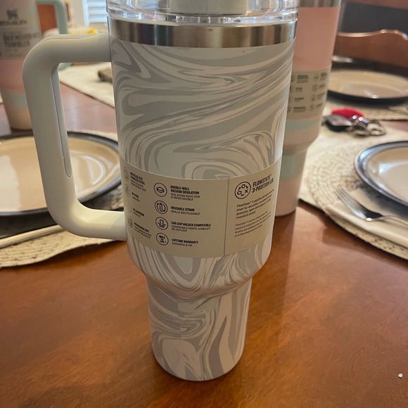 New! 40oz Stanley Tumbler - grey and white - Picture 2 of 3